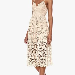ASTR the label Women's Sleeveless Lace Midi Dress